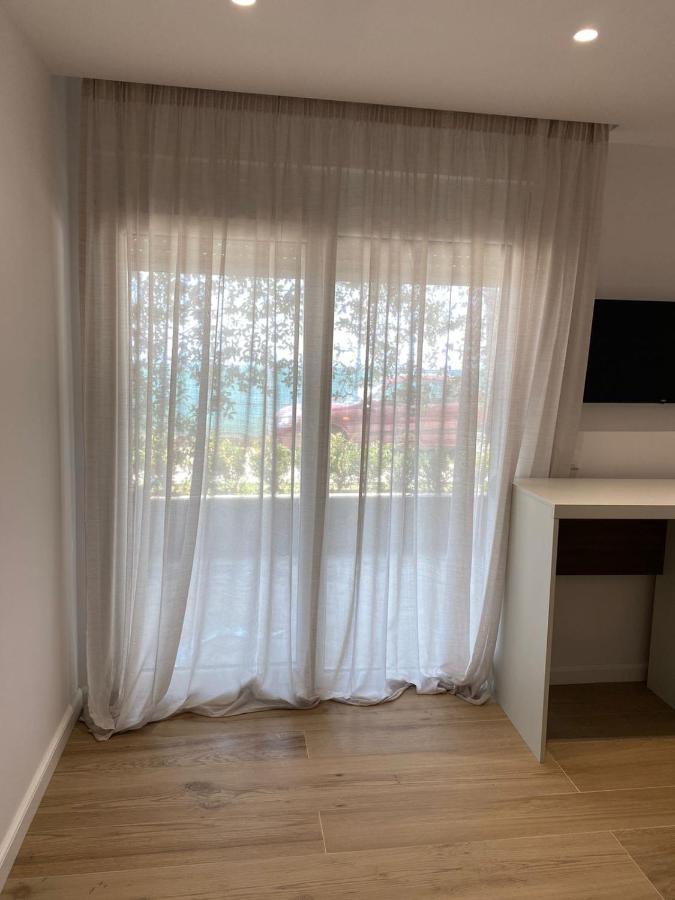Eval Hotel Sarandë Exteriör bild