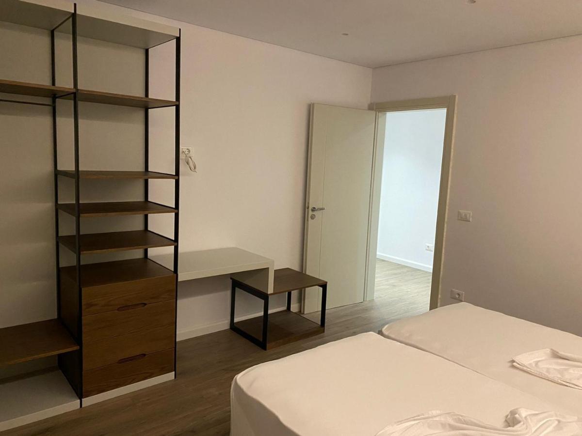 Eval Hotel Sarandë Exteriör bild