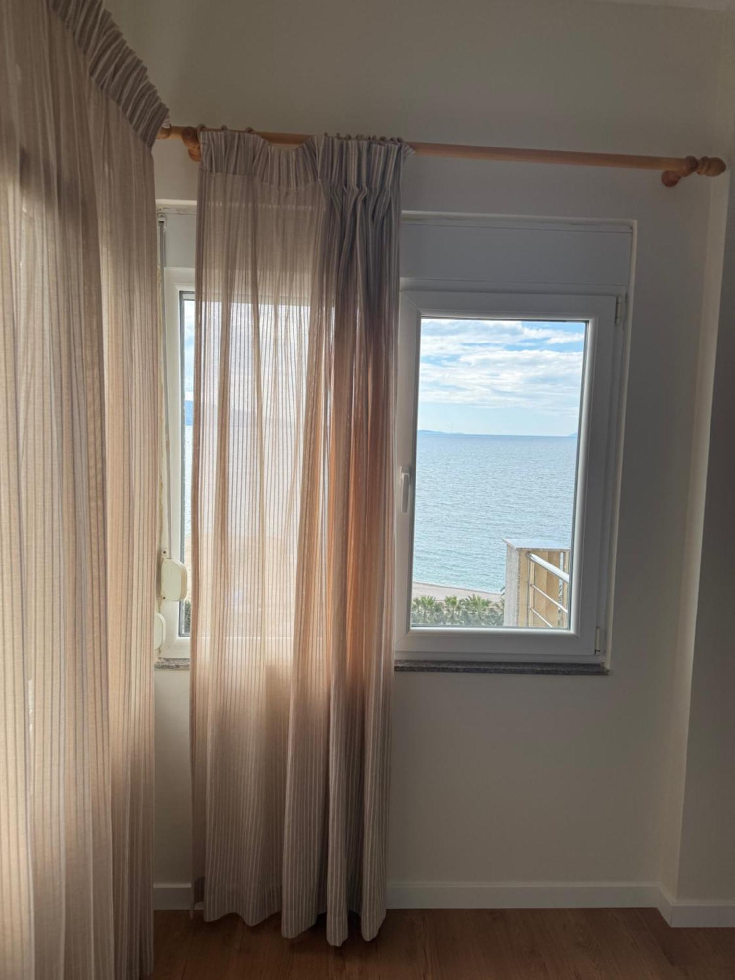 Eval Hotel Sarandë Exteriör bild