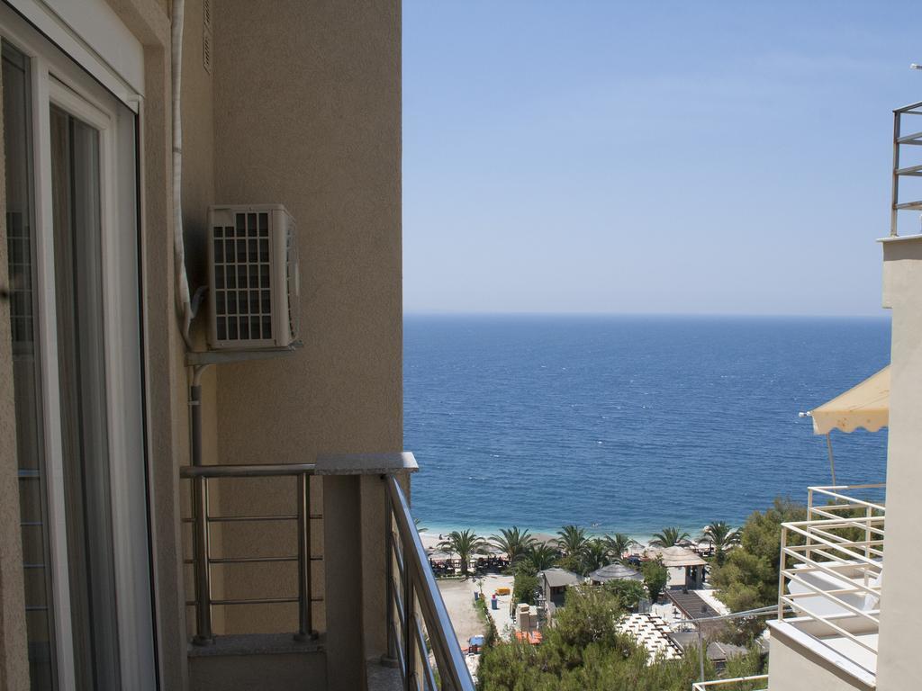 Eval Hotel Sarandë Rum bild